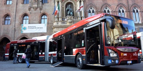 IvecoBus_UrbanwayFullHybrid_BolognaTPER