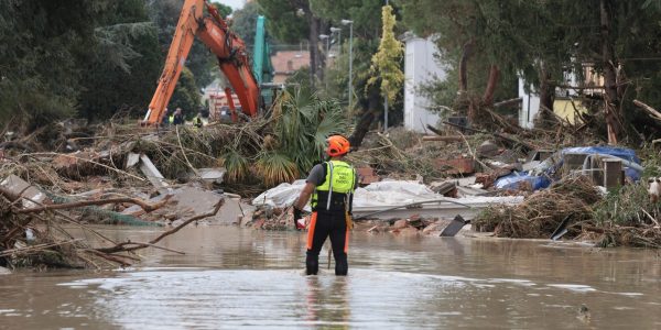 ravenna-20-09-2024-inondazioni-in-emilia-romagna-traversara-frazione-del-comun-di-bagnacavallo-devastato-dalla-rottura-del-fiume-lamone